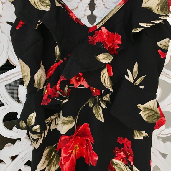 Floral Maxi Dress with Slit - Picture 5 of 7